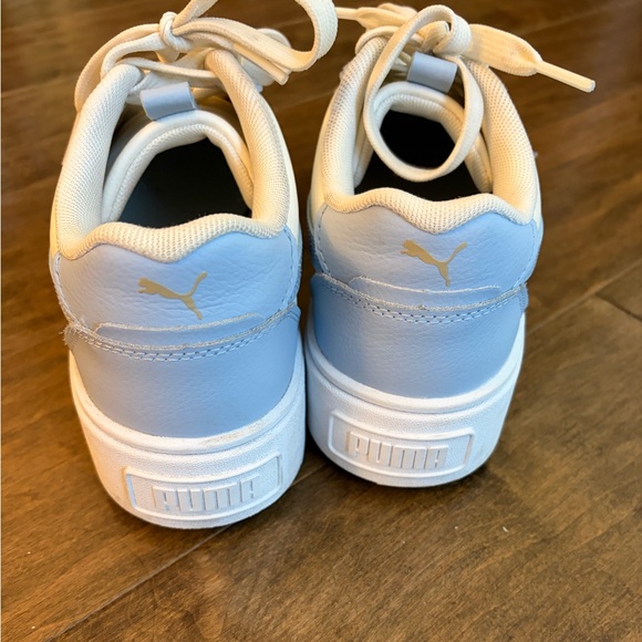Puma Women's Sneakers in Cream and Light Blue - Picture 4 of 7